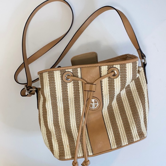 Giani Bernini Striped Two Tone Straw Bucket Crossbody Bag (Used) - Picture 2 of 15